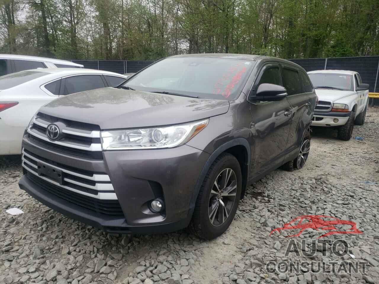 TOYOTA HIGHLANDER 2019 - 5TDBZRFH3KS984745