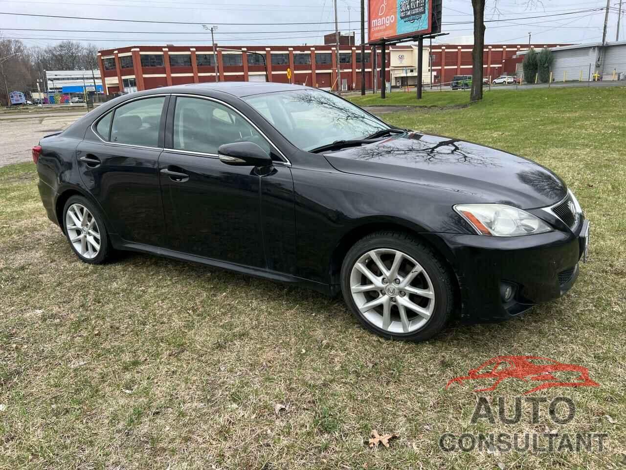 LEXUS IS 2011 - JTHCF5C29B5050549