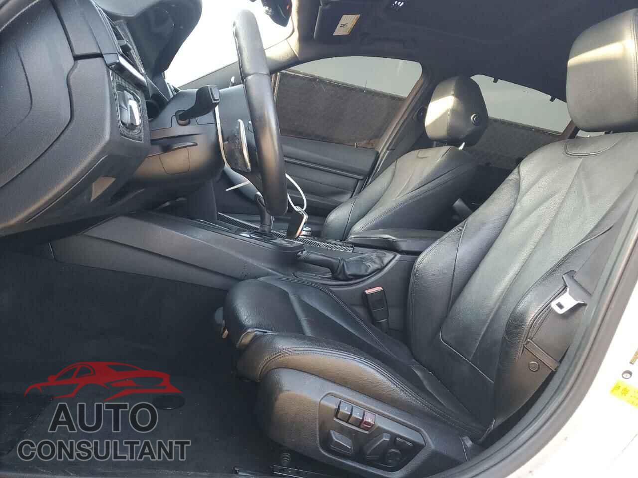 BMW 3 SERIES 2013 - WBA3A9C52DF475171