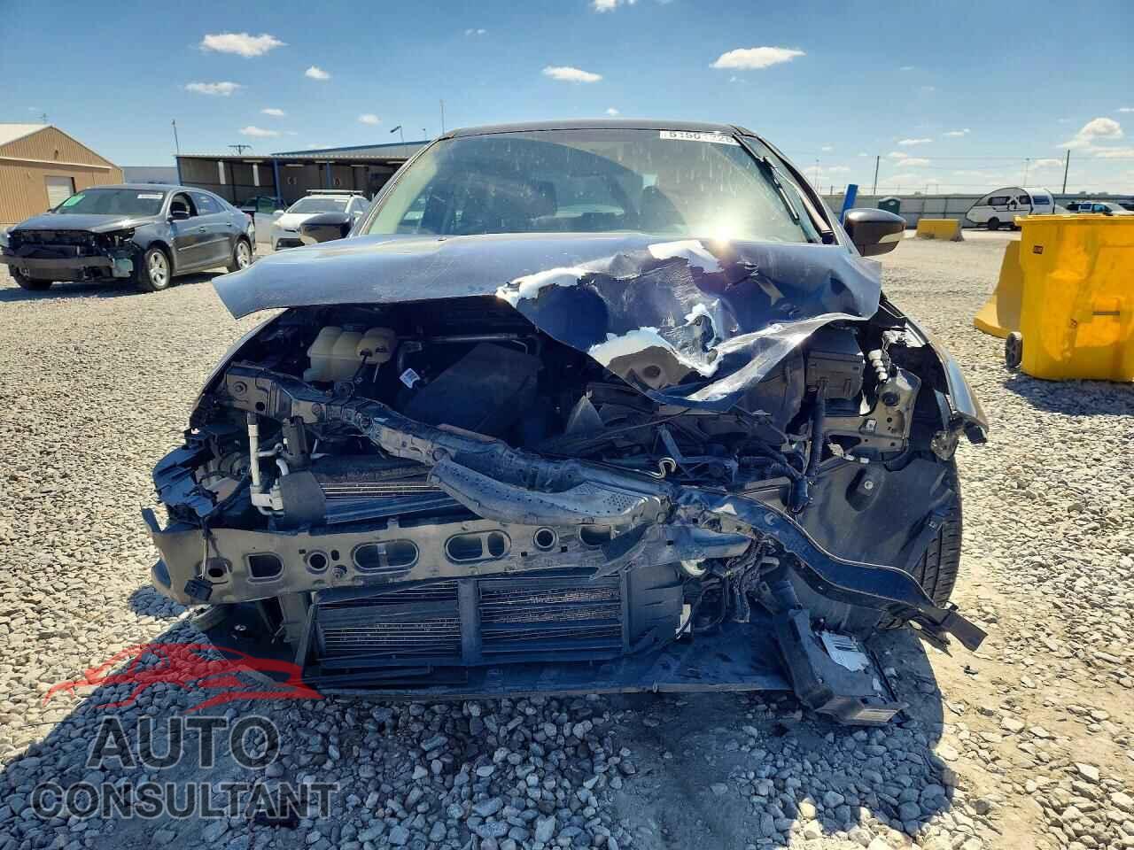 FORD FOCUS 2017 - 1FADP3K22HL246786