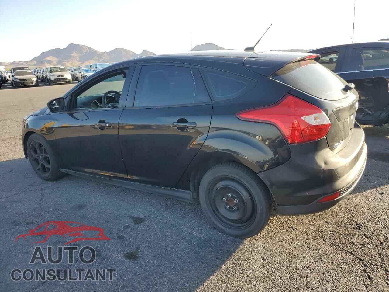 FORD FOCUS 2012 - 1FAHP3K26CL267621