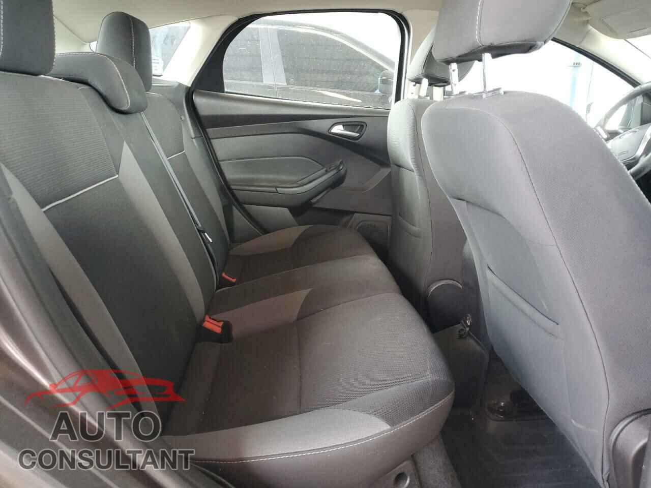 FORD FOCUS 2014 - 1FADP3K22EL311423