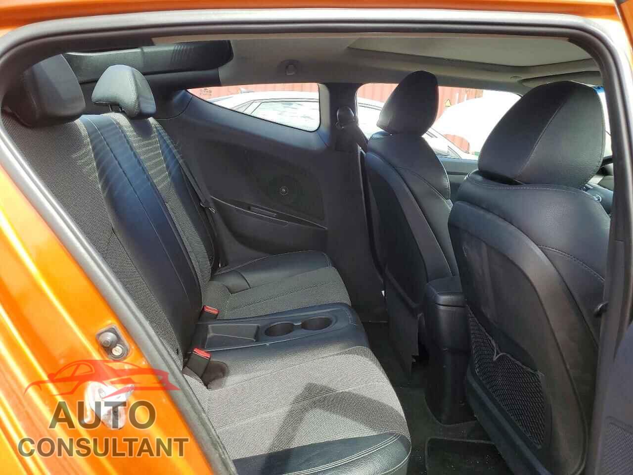 HYUNDAI VELOSTER 2012 - KMHTC6AD8CU072632