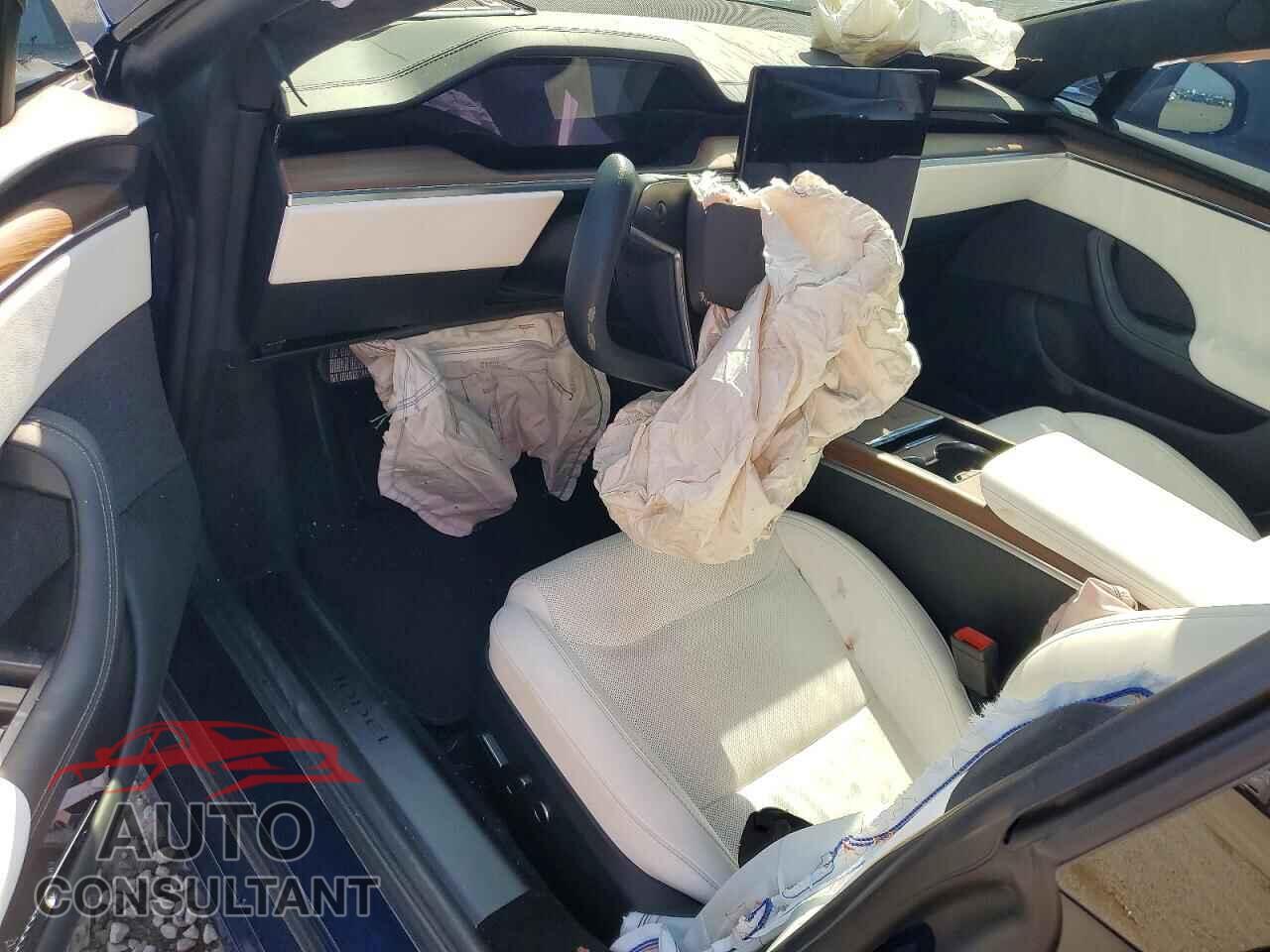 TESLA MODEL S 2023 - 5YJSA1E55PF522246