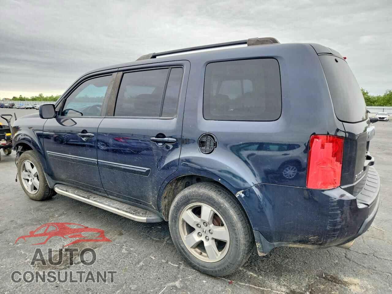 HONDA PILOT 2011 - 5FNYF3H4XBB030900