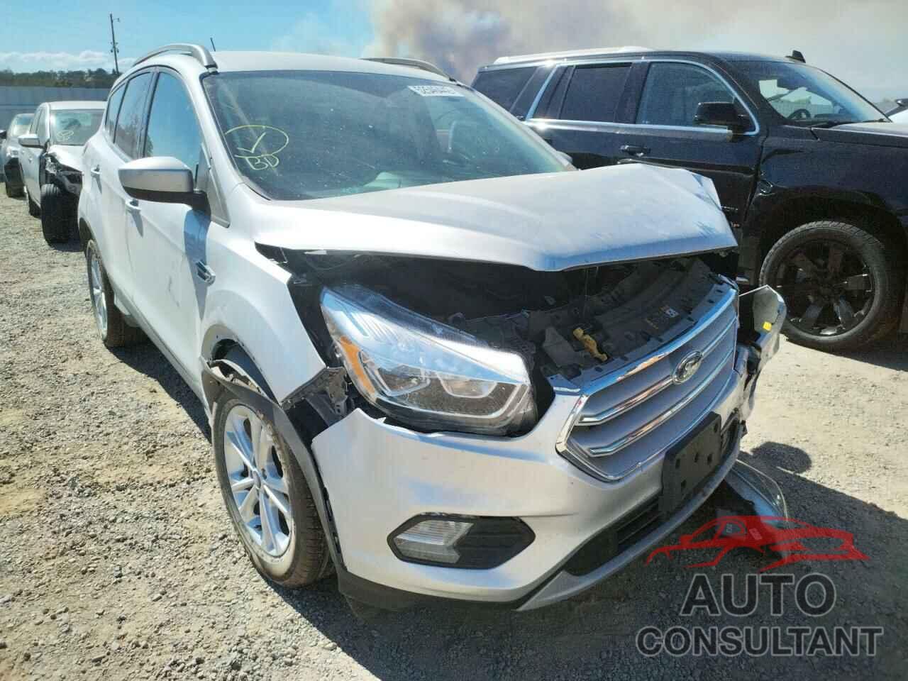 FORD ESCAPE 2018 - 1FMCU9HD8JUA42757