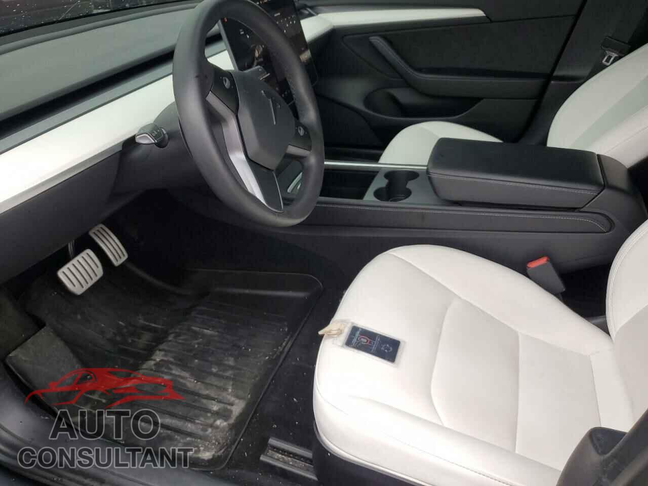TESLA MODEL 3 2021 - 5YJ3E1EC5MF973308