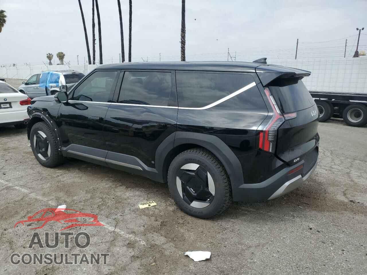 KIA EV9 LIGHT 2024 - KNDAA5S24R6027399
