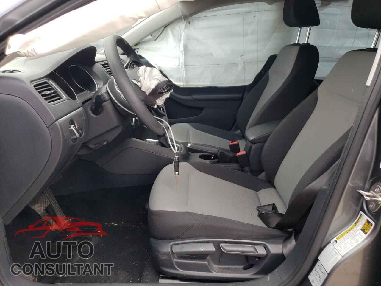 VOLKSWAGEN JETTA 2017 - 3VW2B7AJ8HM306839