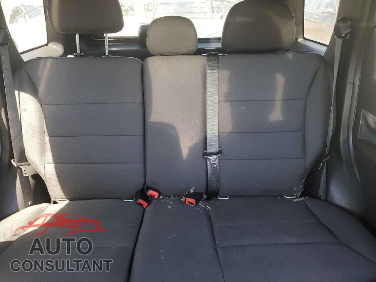 FORD ESCAPE 2010 - 1FMCU0DG1AKC94101