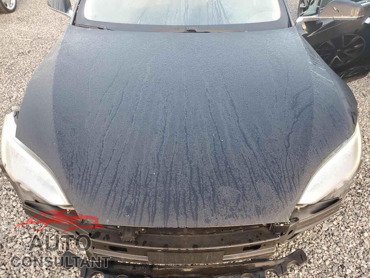 TESLA MODEL S 2017 - 5YJSA1E16HF204389