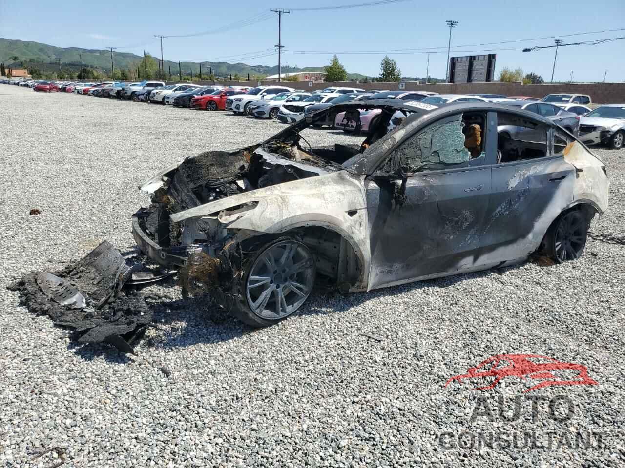 TESLA MODEL Y 2022 - 7SAYGDEE6NF362582