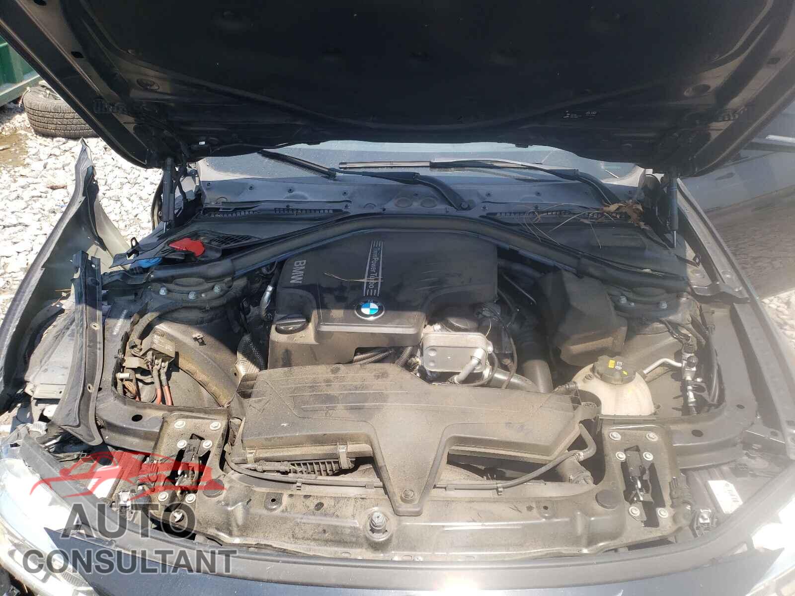 BMW 3 SERIES 2016 - WBA8E9G51GNU30057