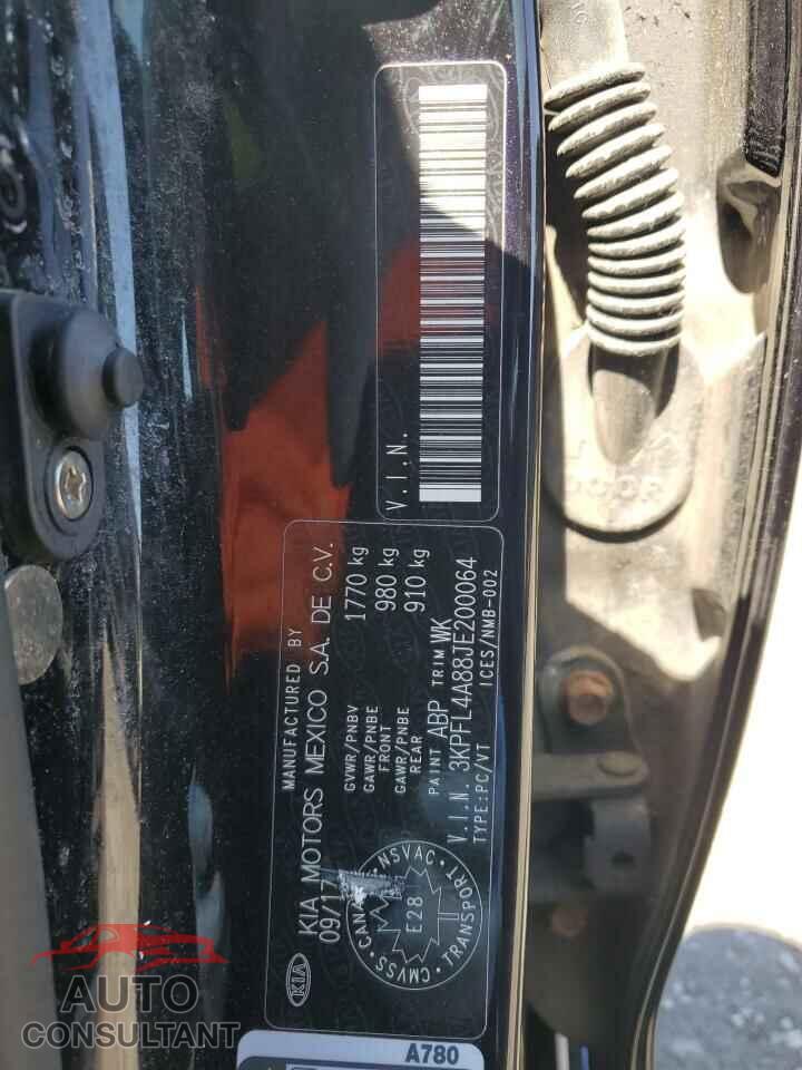 KIA FORTE 2018 - 3KPFL4A88JE200064