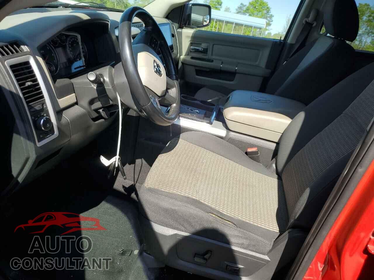 DODGE RAM 1500 2012 - 1C6RD7GP1CS188132