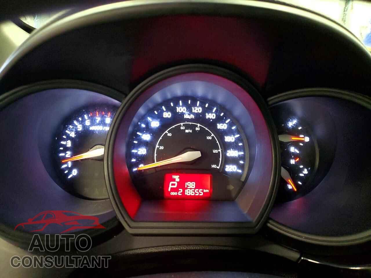 KIA RIO 2017 - KNADM4A35H6100218