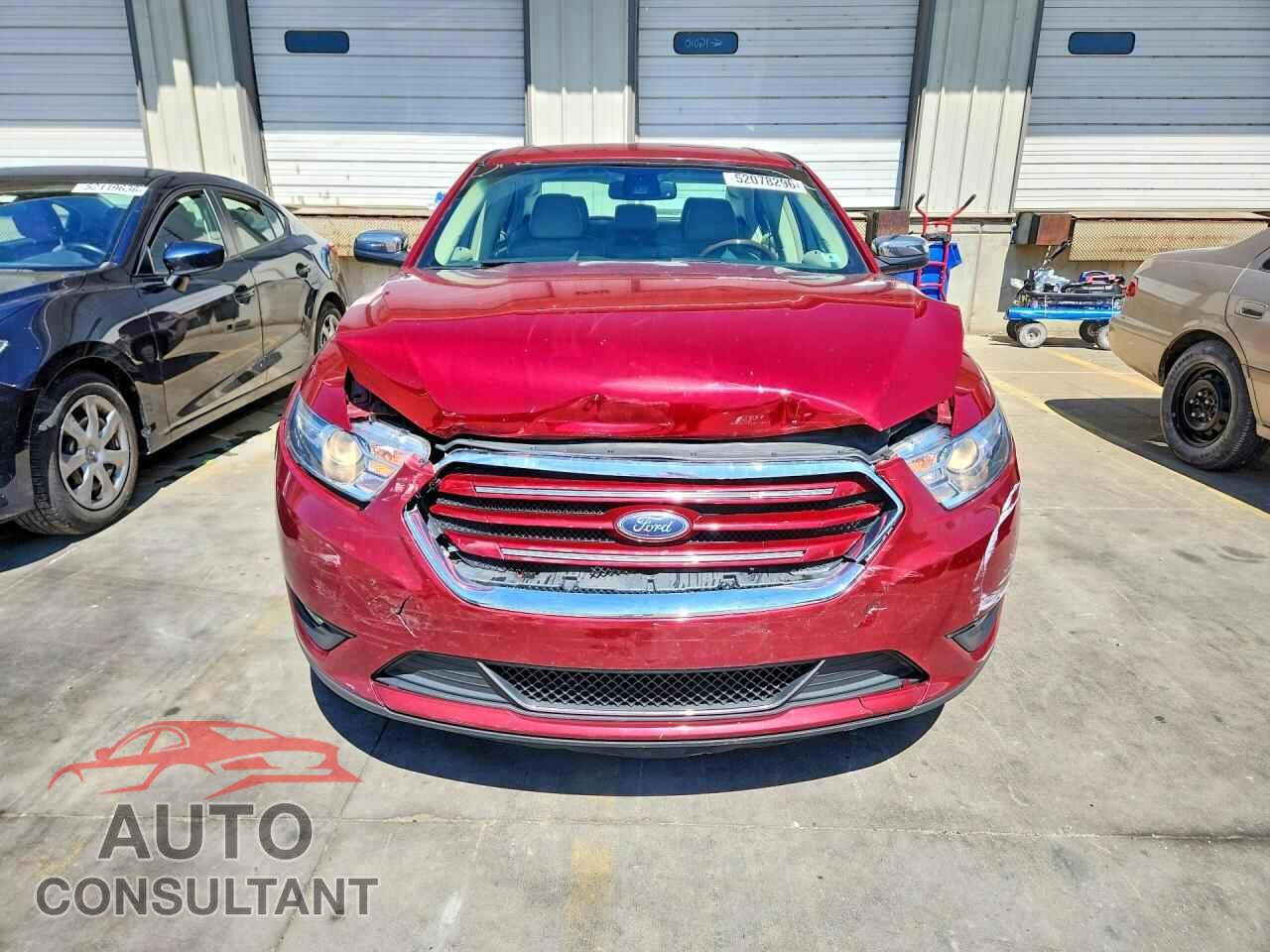 FORD TAURUS 2017 - 1FAHP2F82HG129874