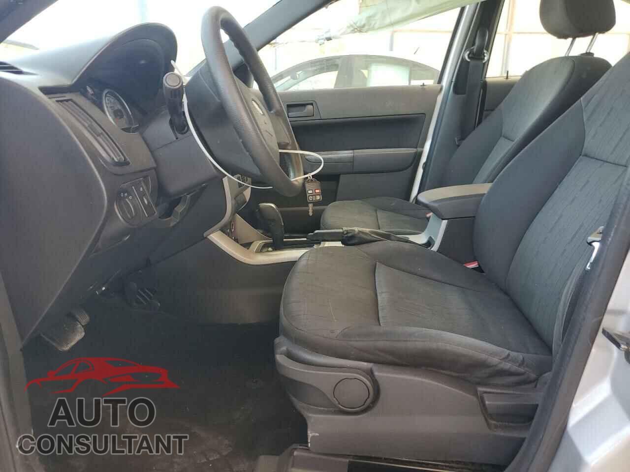 FORD FOCUS 2011 - 1FAHP3FN5BW132678