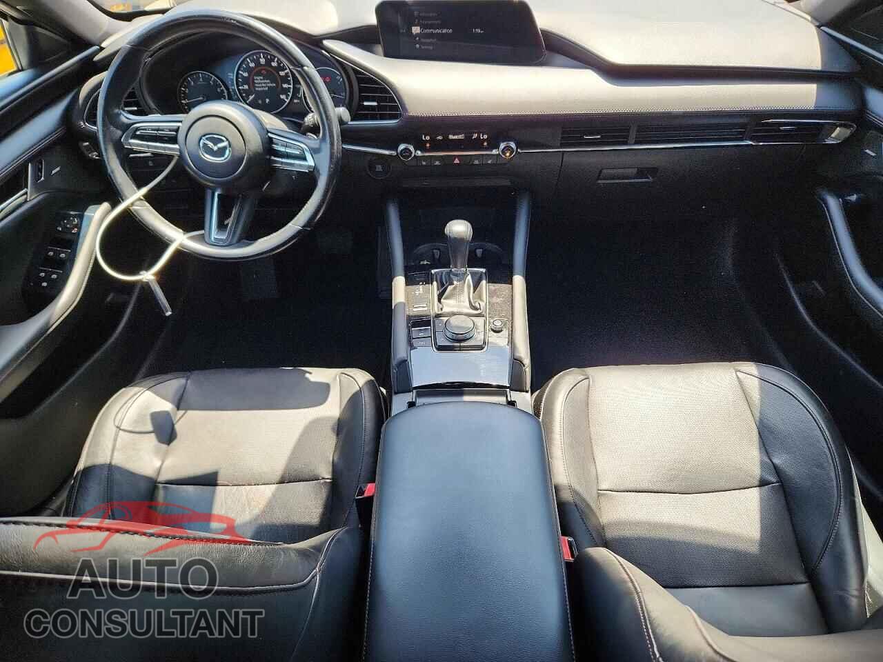 MAZDA 3 2020 - JM1BPANMXL1157202
