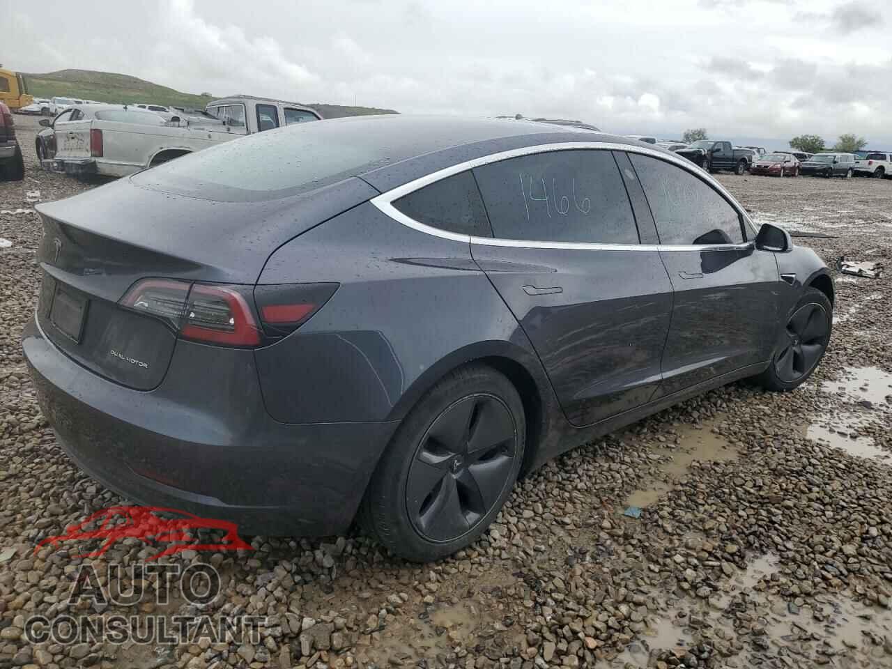 TESLA MODEL 3 2019 - 5YJ3E1EB5KF386790