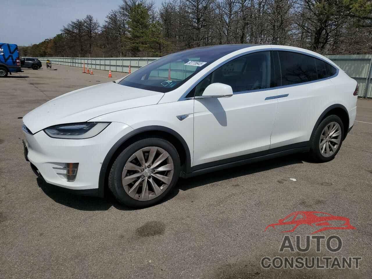 TESLA MODEL X 2016 - 5YJXCAE21GF005015