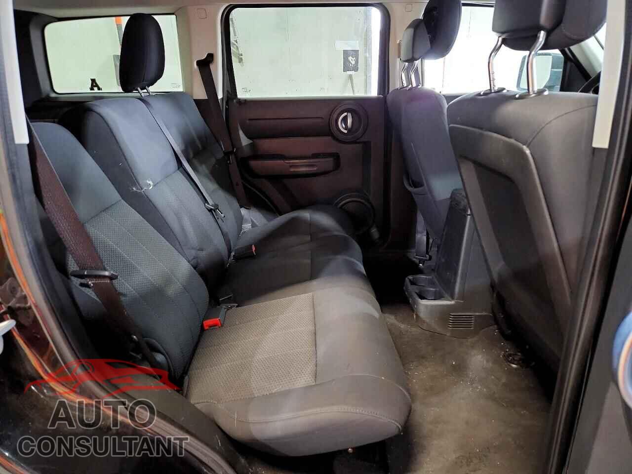 DODGE NITRO 2011 - 1D4PU4GK5BW605913