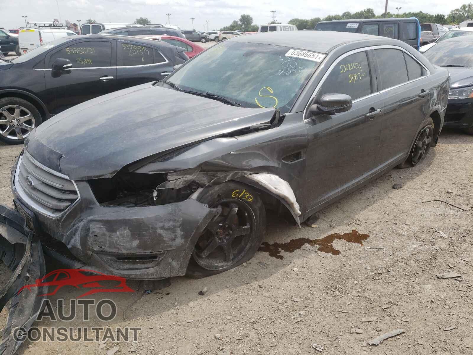 FORD TAURUS 2017 - 1FAHP2E89HG126956