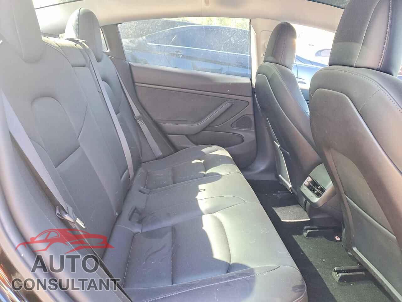 TESLA MODEL 3 2019 - 5YJ3E1EA2KF311018