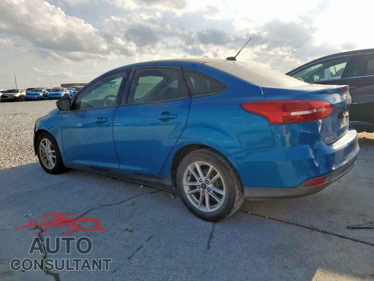 FORD FOCUS 2017 - 1FADP3F23HL204492