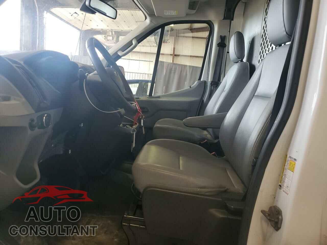 FORD TRANSIT 2017 - 1FTYR2CMXHKA00770