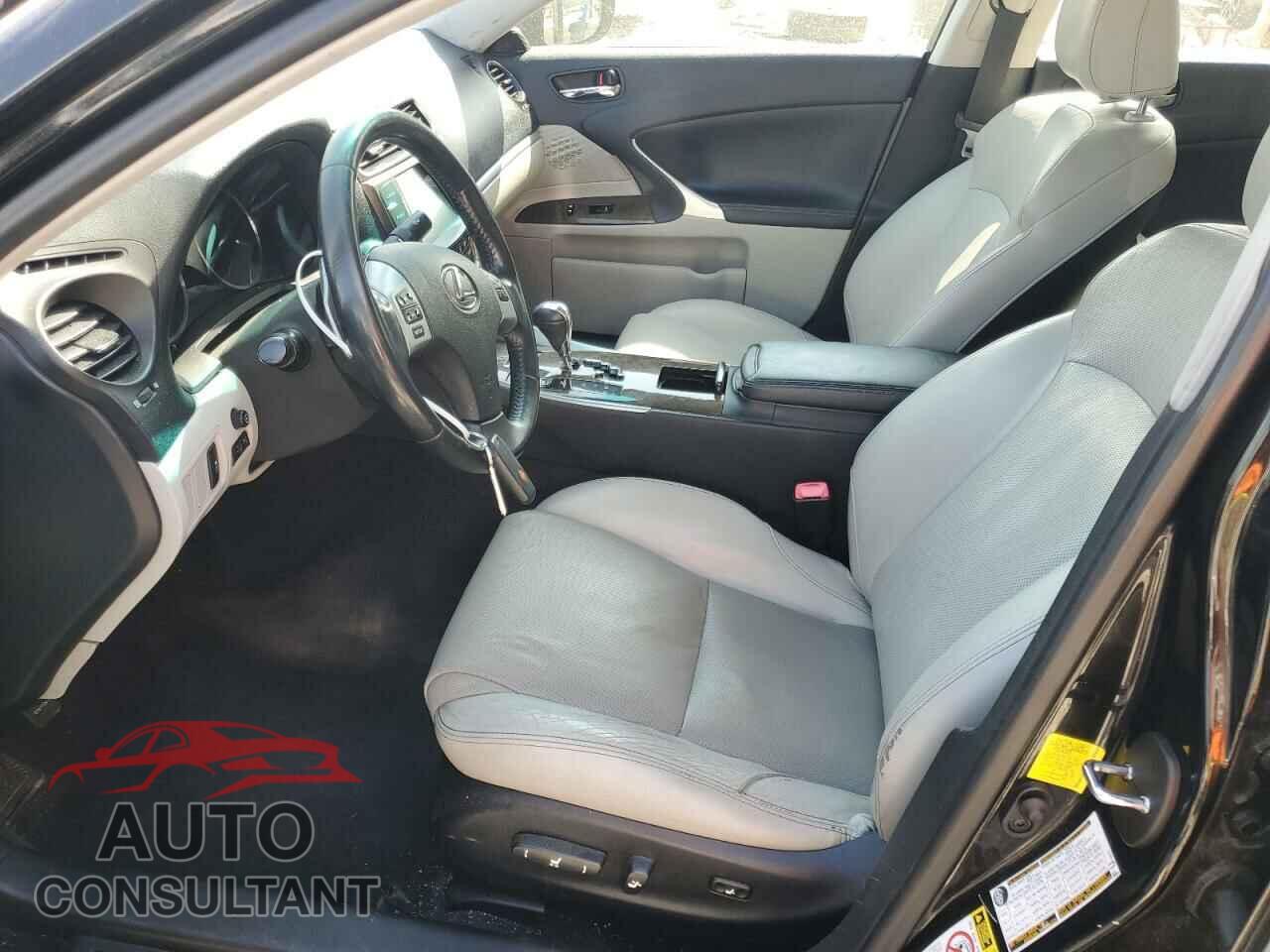 LEXUS IS 2012 - JTHCF5C26C5054494