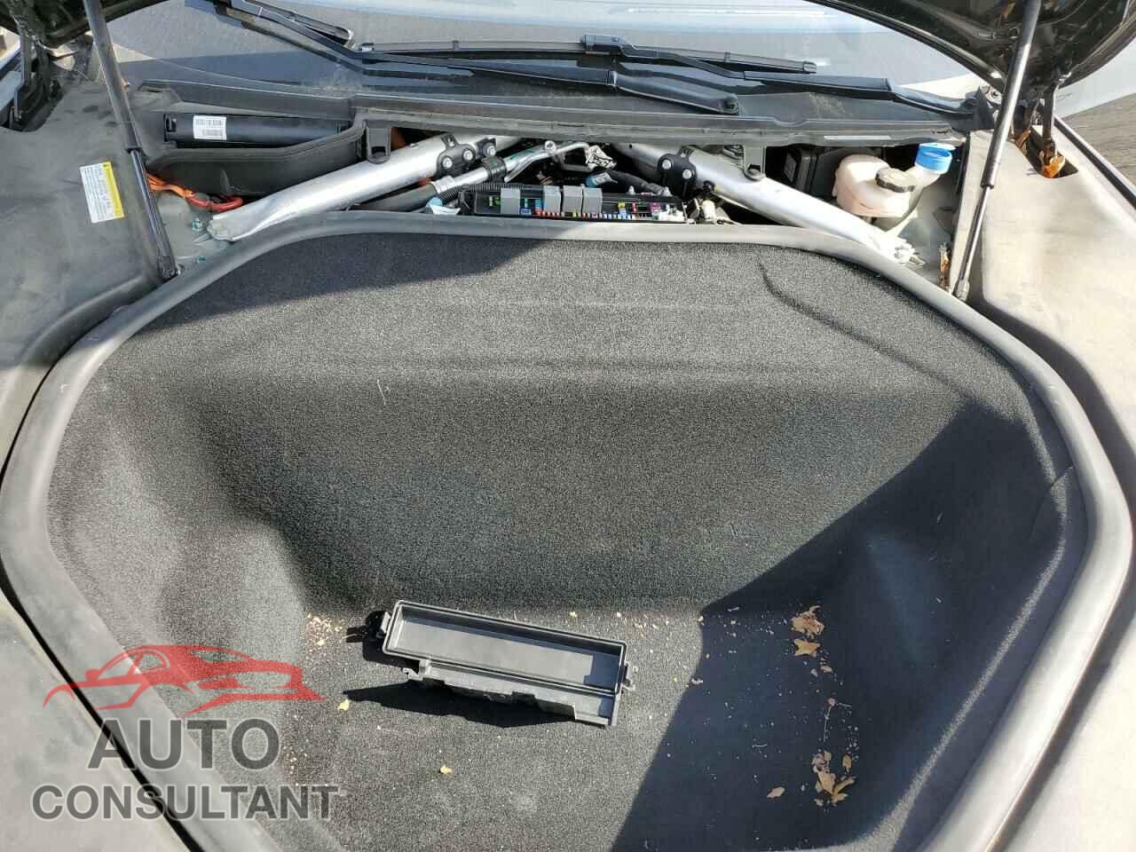 TESLA MODEL S 2015 - 5YJSA1E21FF116677