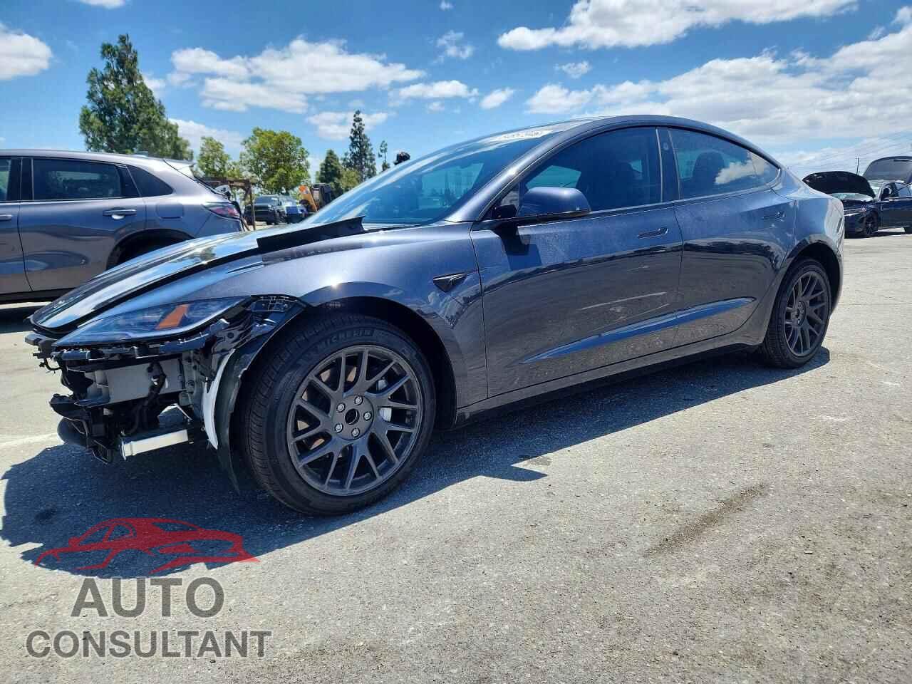 TESLA MODEL 3 2025 - 5YJ3E1EA6SF048435