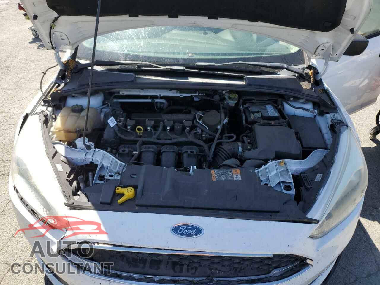 FORD FOCUS 2015 - 1FADP3E24FL386217