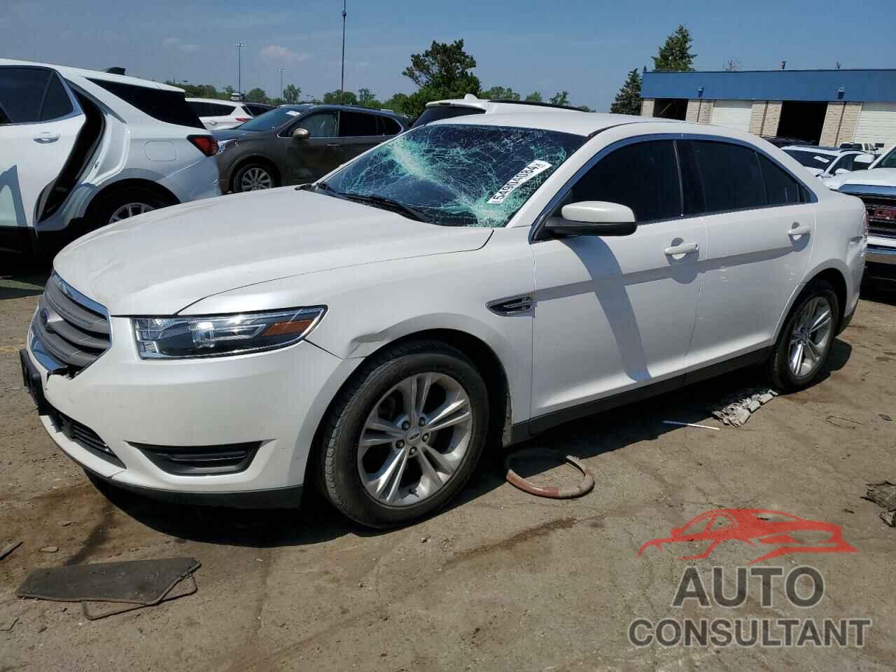 FORD TAURUS 2018 - 1FAHP2E88JG111466