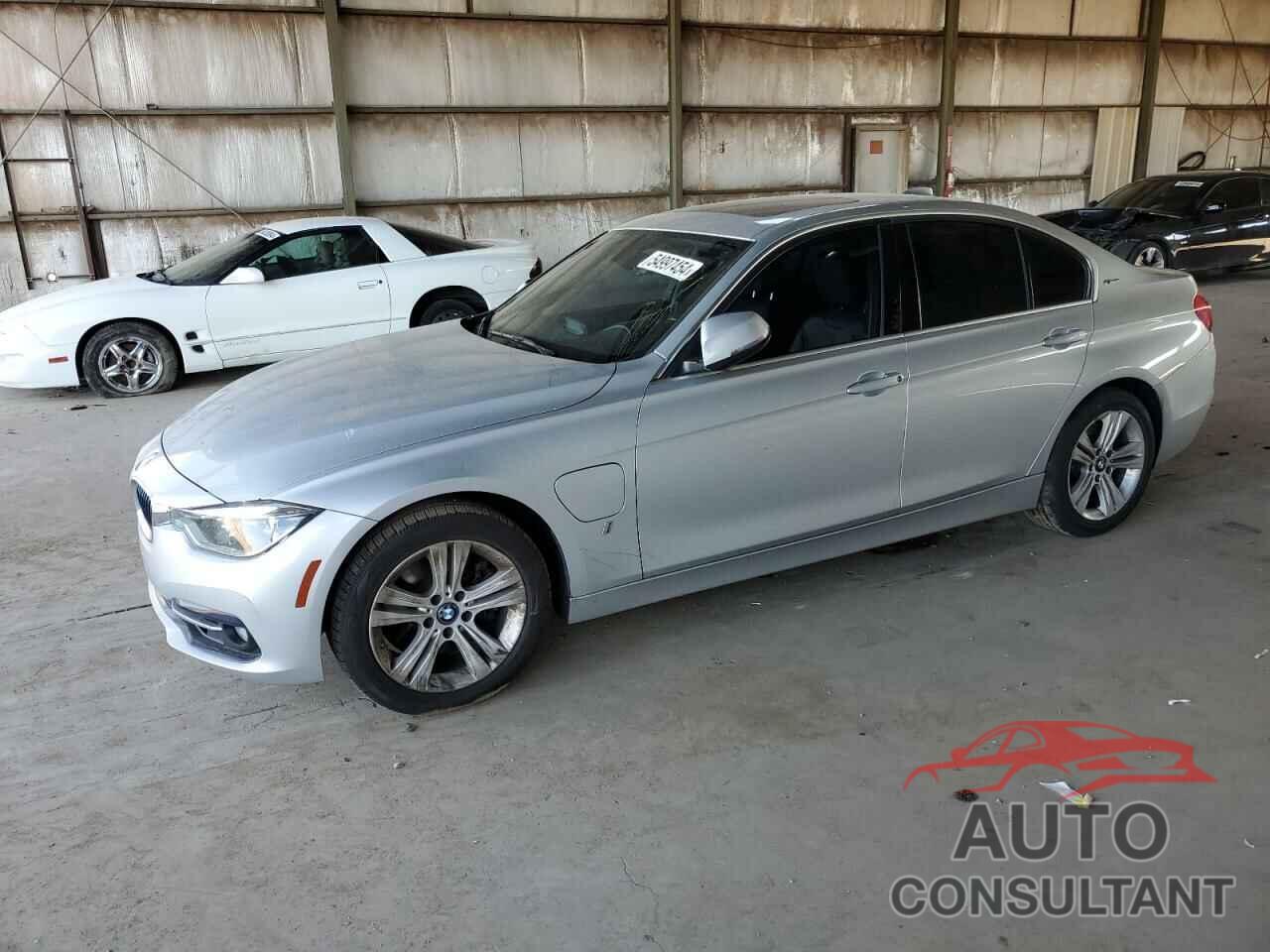 BMW 3 SERIES 2017 - WBA8E1C37HA156538