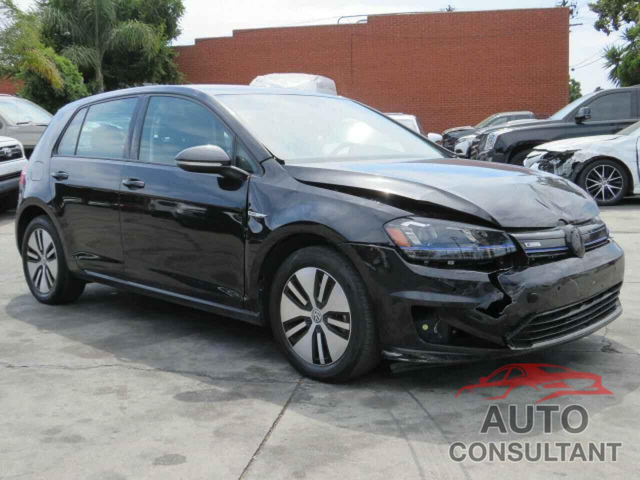 VOLKSWAGEN GOLF 2016 - WVWPP7AU6GW913227