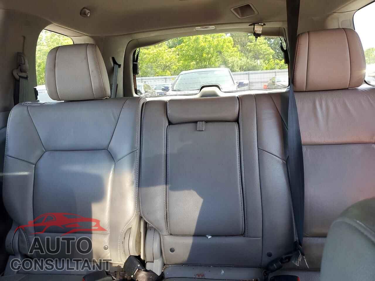 HONDA PILOT 2015 - 5FNYF4H59FB067814