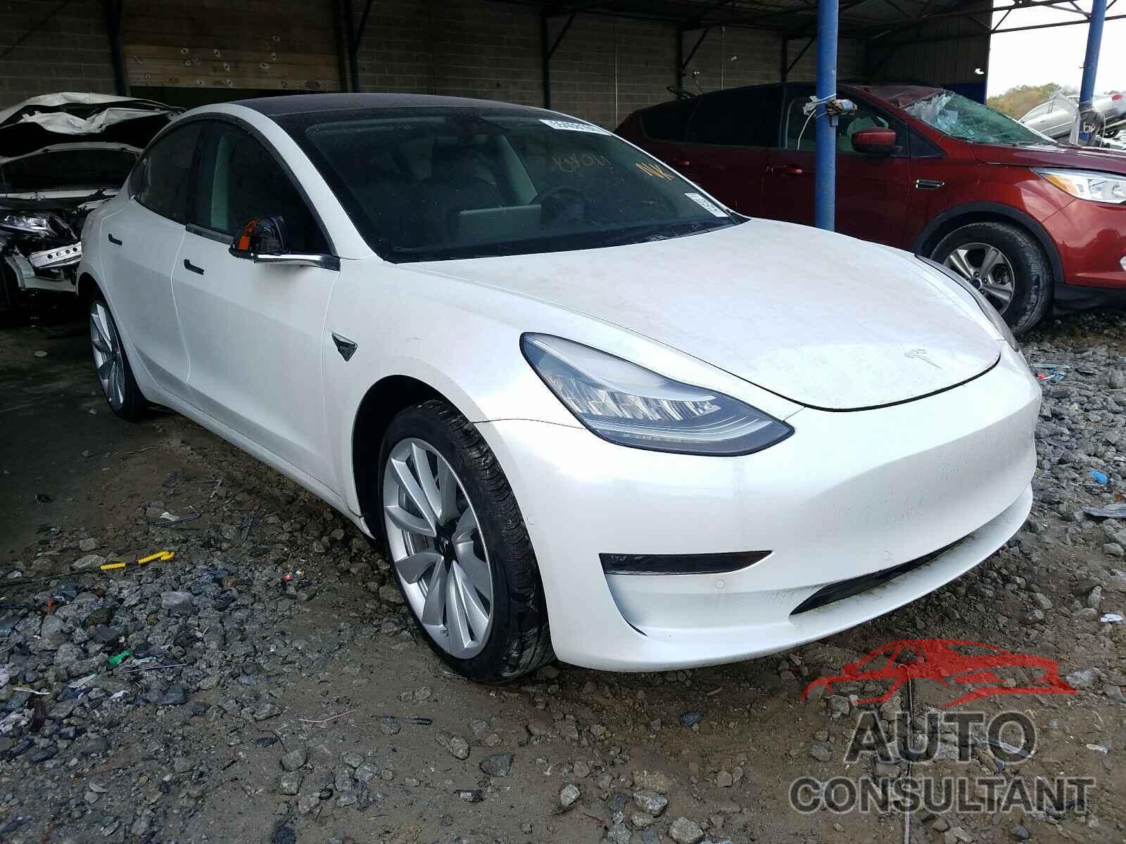TESLA MODEL 3 2018 - 5YJ3E1EA5JF164711