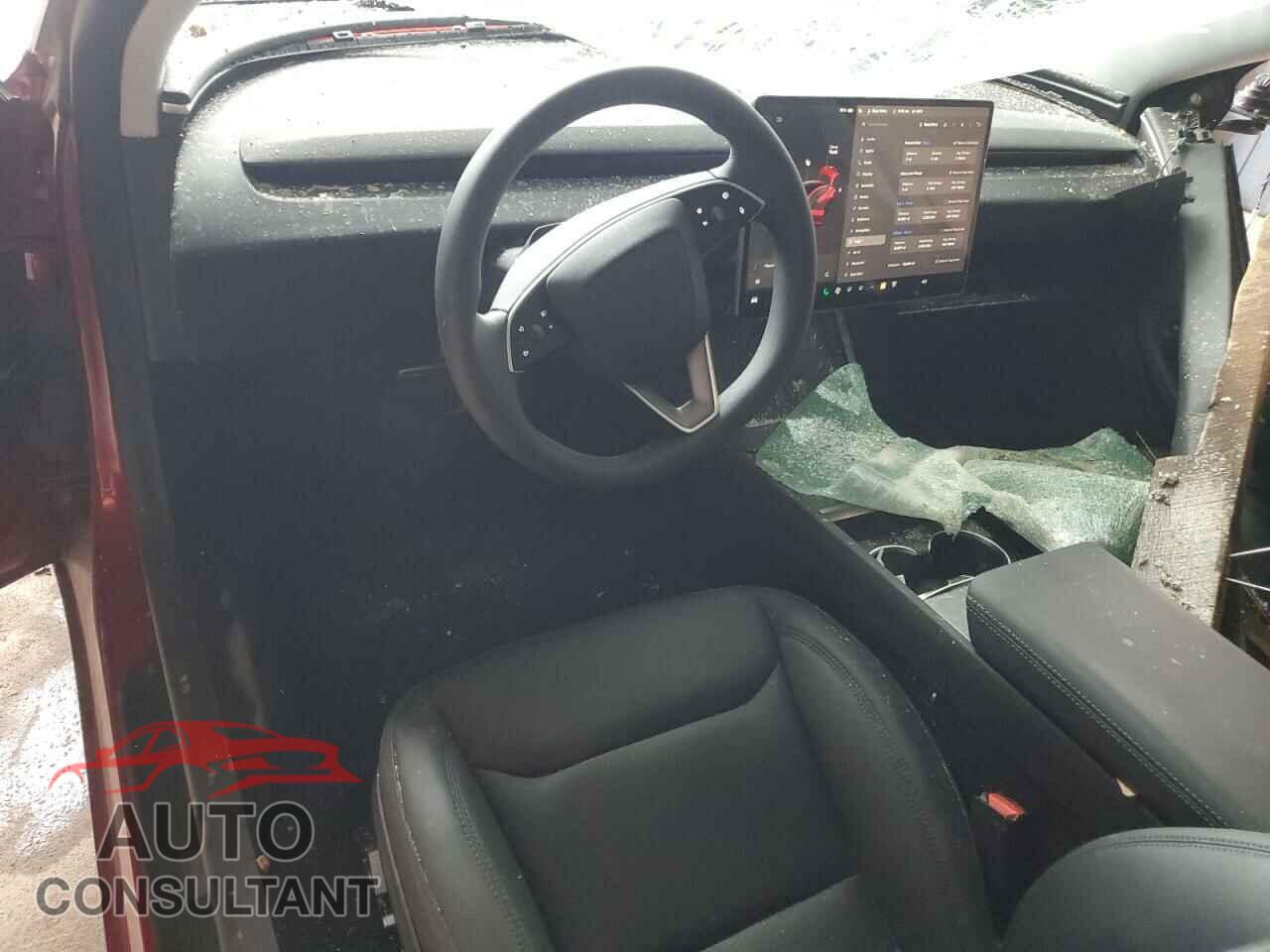 TESLA MODEL 3 2024 - 5YJ3E1EB3RF818657