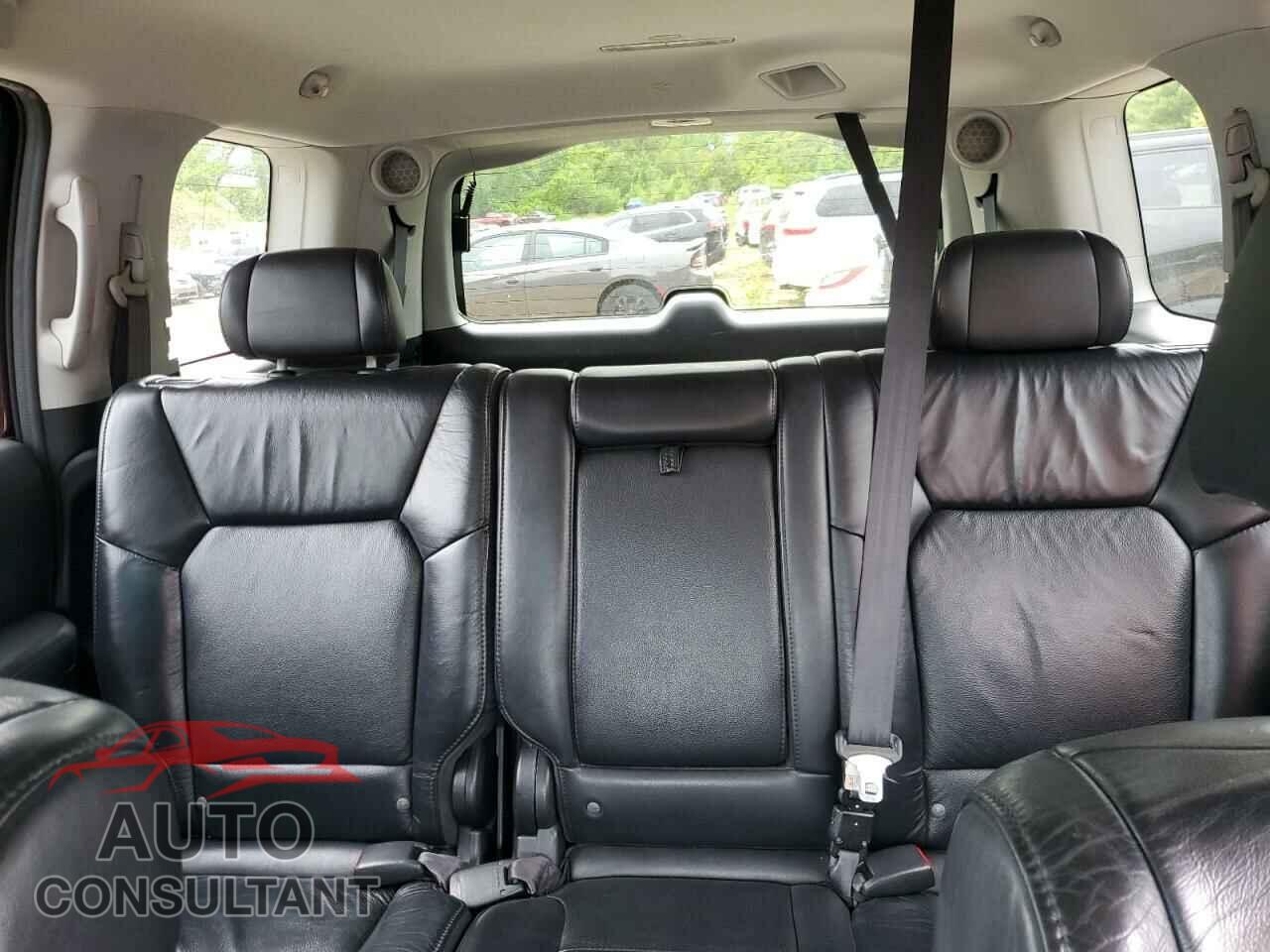 HONDA PILOT 2011 - 5FNYF4H77BB084638