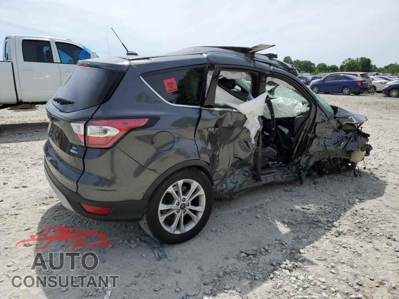 FORD ESCAPE 2017 - 1FMCU9G90HUC52227