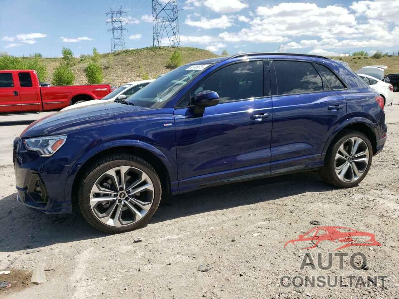 AUDI Q3 2021 - WA1EECF31M1024375