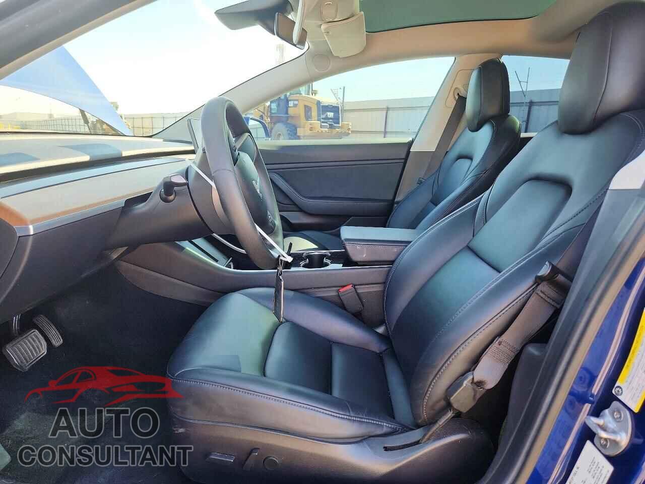 TESLA MODEL 3 2019 - 5YJ3E1EA3KF464135