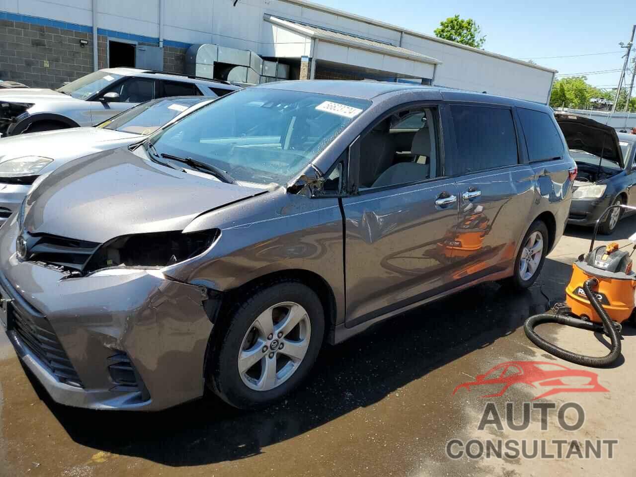 TOYOTA SIENNA 2020 - 5TDZZ3DC7LS021917