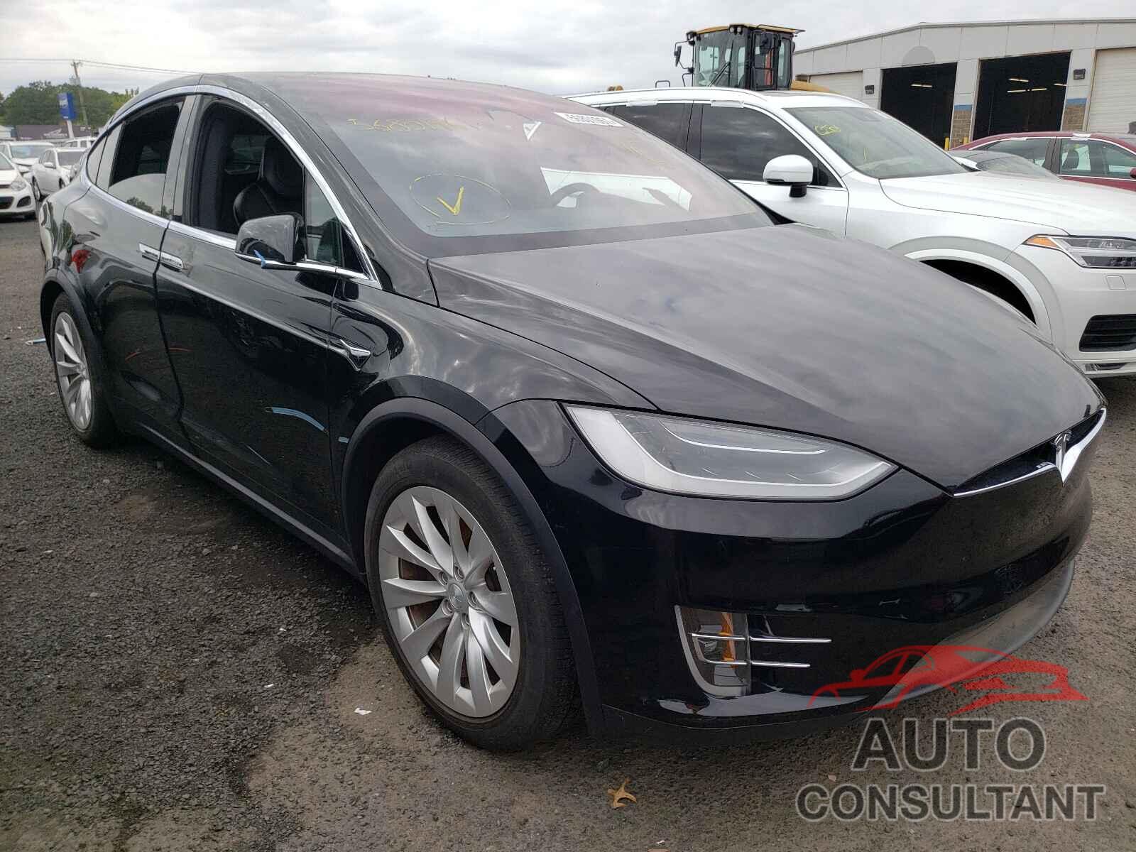 TESLA MODEL X 2018 - 5YJXCDE26JF088711