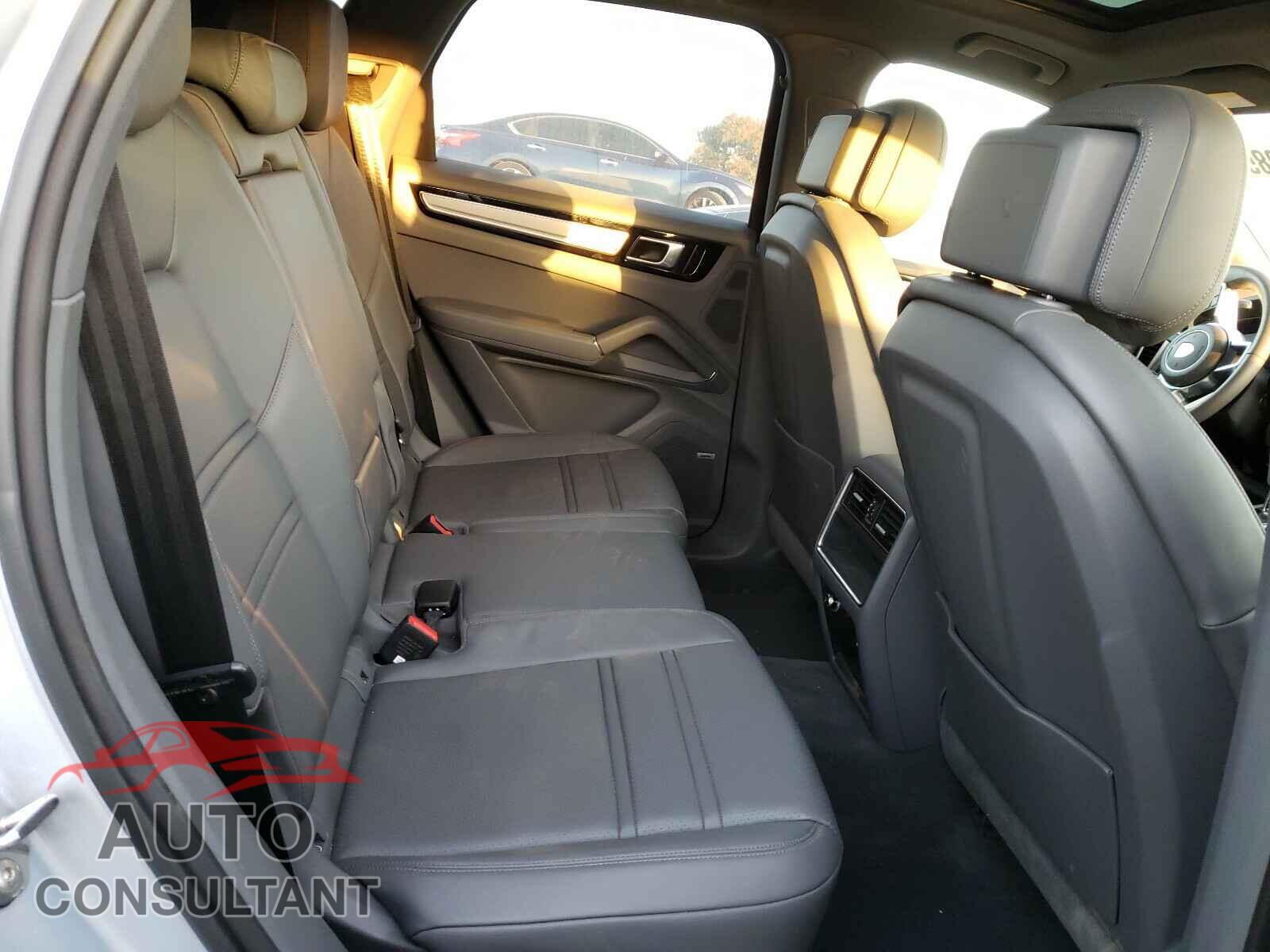 PORSCHE CAYENNE 2019 - WP1AA2AY5KDA12317