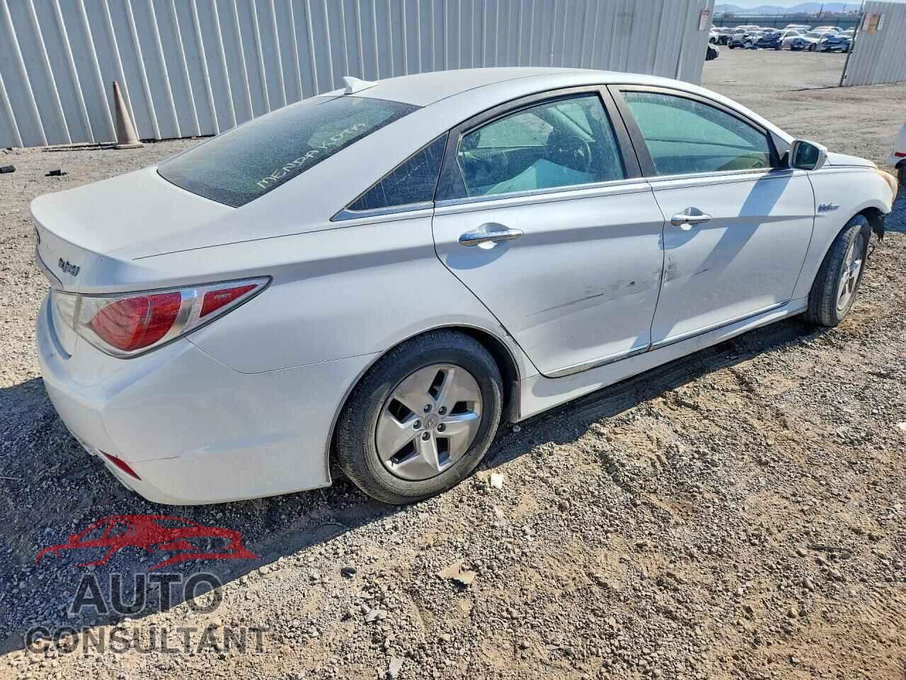 HYUNDAI SONATA 2012 - KMHEC4A44CA030831