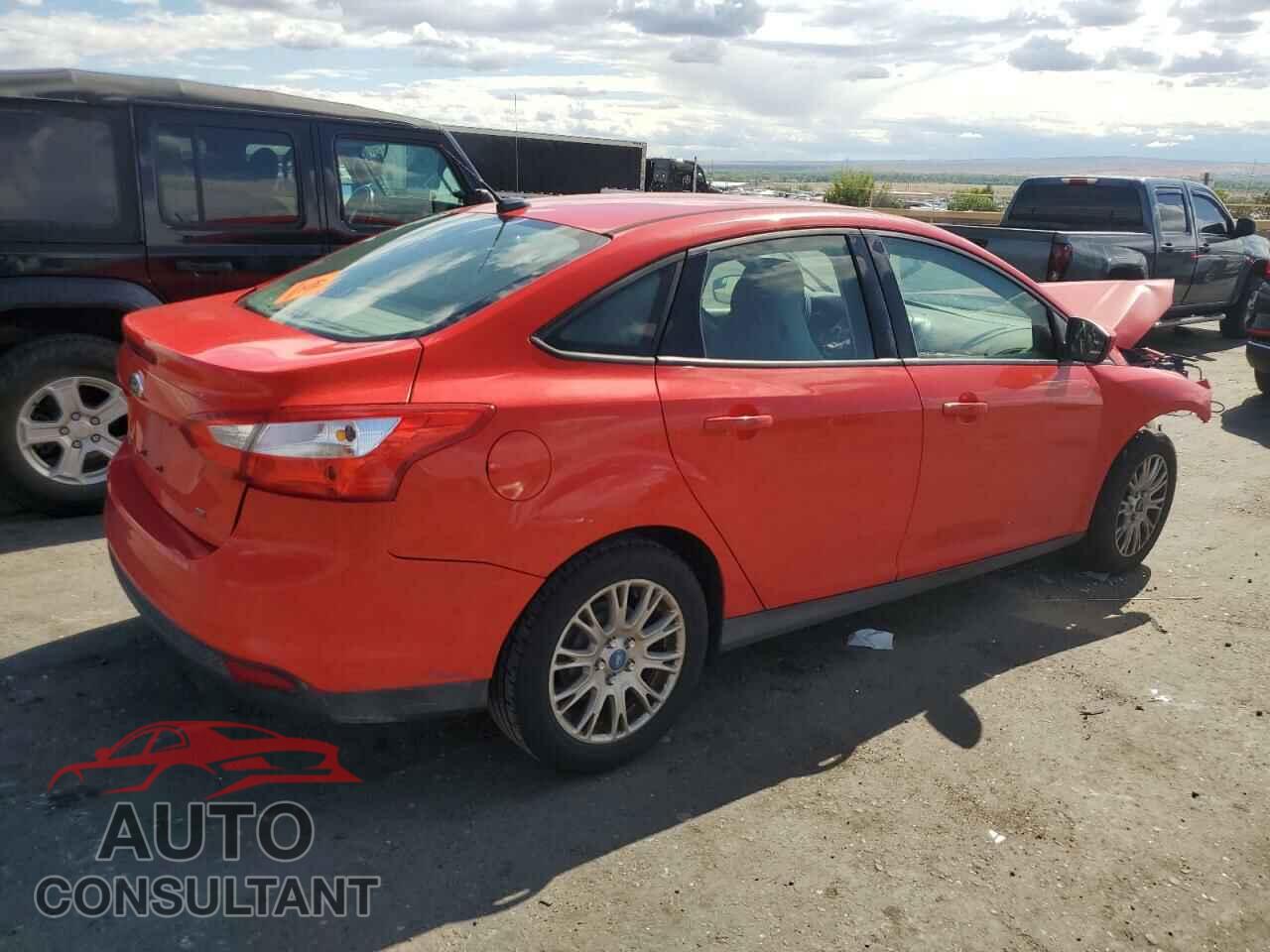 FORD FOCUS 2012 - 1FAHP3F2XCL178242