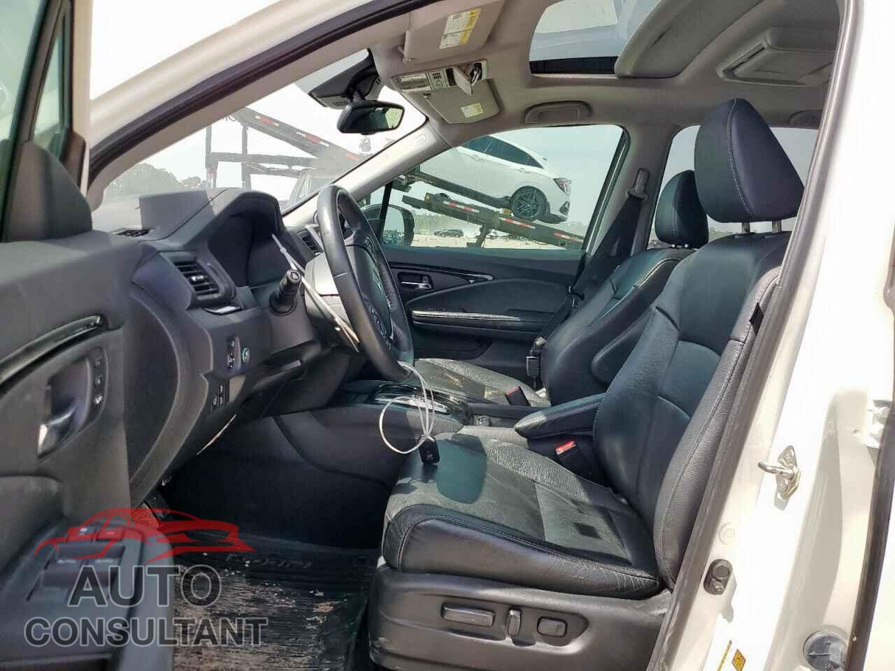 HONDA PILOT 2017 - 5FNYF6H90HB044455